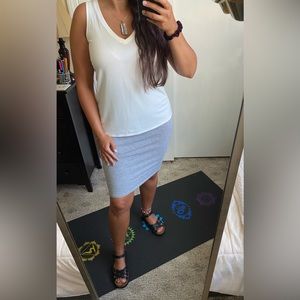 Express - White V-Neck Tank Top - Size XS